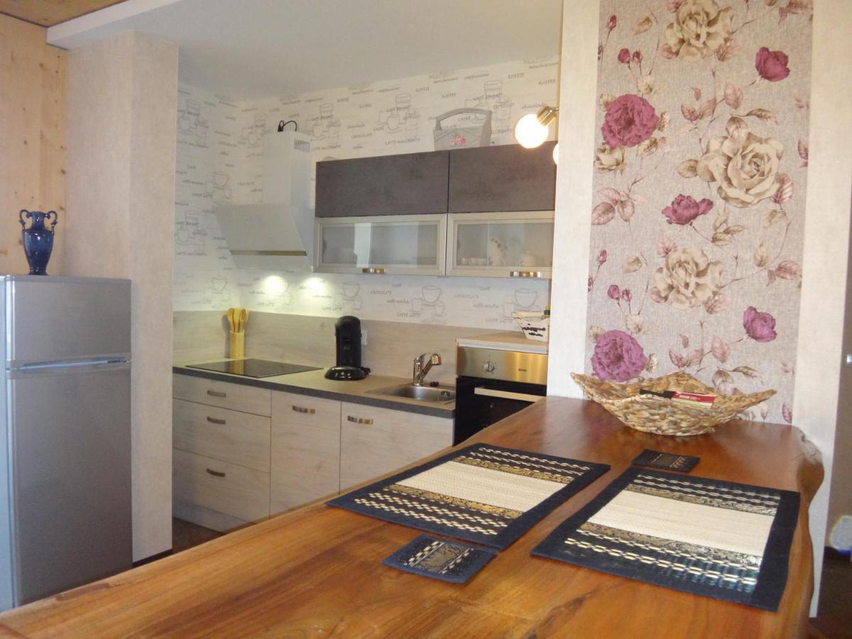 Amazing Elli Apartment